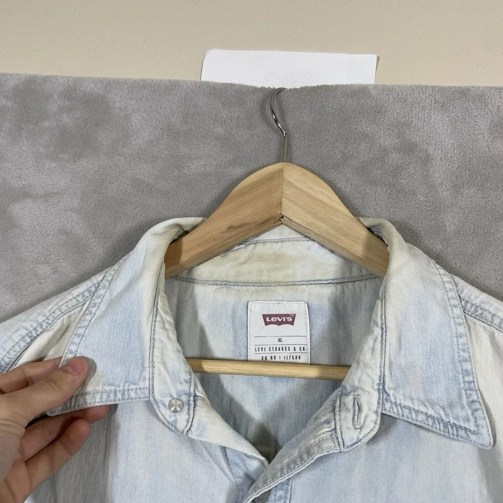 Vintage Levis Shirt Mens XL Blue Denim Jean Metal Button Up Faded Utility Work
